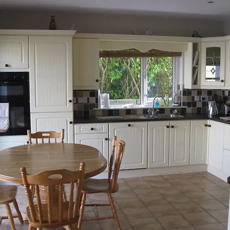 Semesterbostad Teach Bhalor